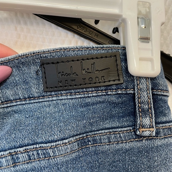 NWT Size 4 Nicole Miller High Rise Skinny Crop Distress Medium Wash Ankle Jeans - Picture 11 of 14